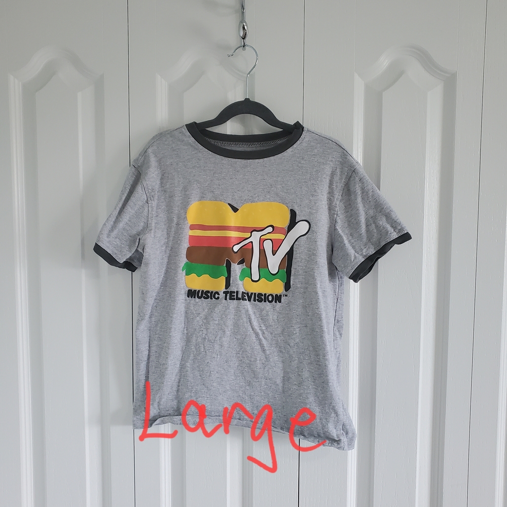 MTV Gray Short Sleeve Tee